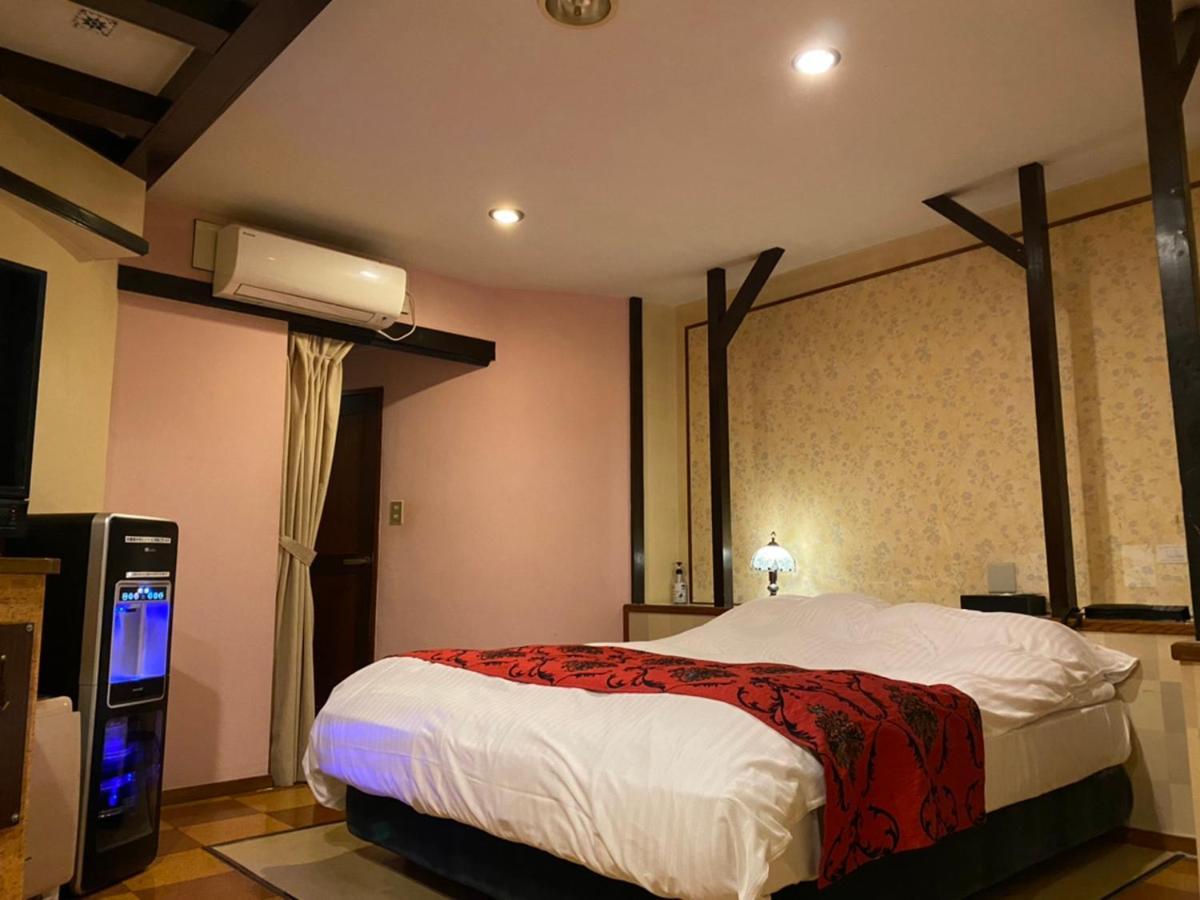 ホテル艶グループ　富津店 Экстерьер фото