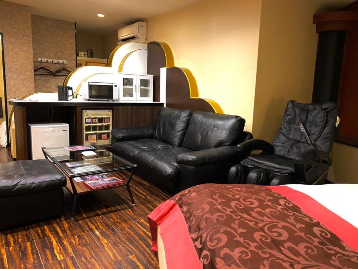 ホテル艶グループ　富津店 Экстерьер фото